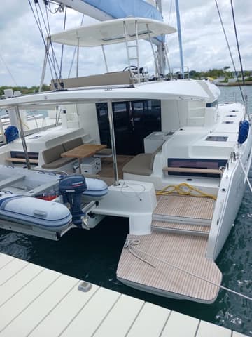 Catamaran Sapphire Seas  charter rental in Bahamas | Yacht4Less