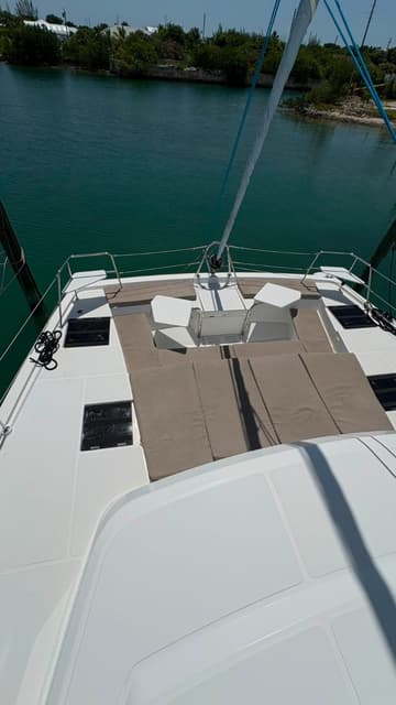 Catamaran Knot A Fantasea available for yacht charter in Bahamas | Yacht4Less