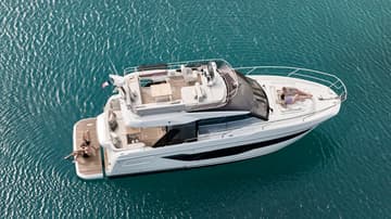 Motorboat No Stress charter rental in Croatia | Yacht4Less