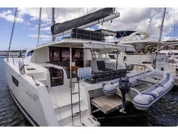 Catamaran Sun and Stars charter rental in Caribbean | Yacht4Less