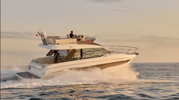 Motorboat Mr. 77 charter rental in Croatia | Yacht4Less