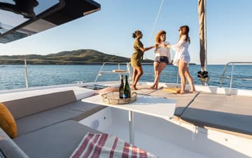 Best Price for a Catamaran Le Grand Bleu rental in Bahamas | Yacht4Less