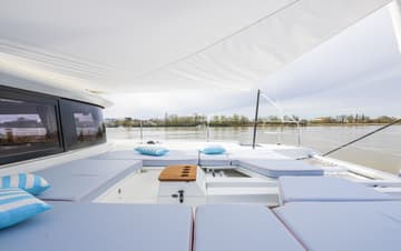 Catamaran Vesna available for yacht charter in Seychelles | Yacht4Less