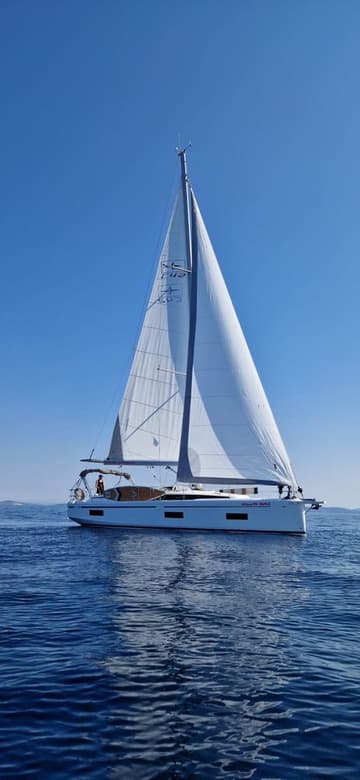 Sailboat Auka available for yacht charter in Croatia | Yacht4Less