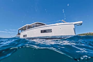 Motorboat Sundowner available for yacht charter in Croatia | Yacht4Less
