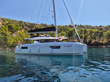 Catamaran Stela available for yacht charter in Croatia | Yacht4Less
