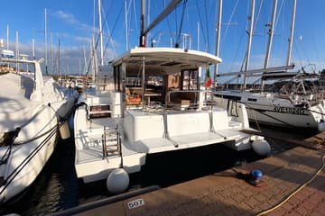 Catamaran Eleftheria charter rental in Italy | Yacht4Less