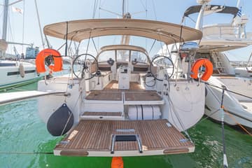 Sailboat Bellatrix charter rental in Greece | Yacht4Less