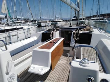 Sailboat Barrique I available for yacht charter in Croatia | Yacht4Less