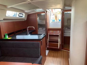 Sailboat Cassis available for yacht charter in Croatia | Yacht4Less