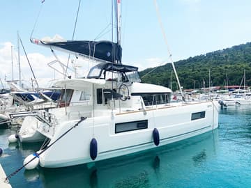 Best Price for a Catamaran Candy rental in Croatia | Yacht4Less