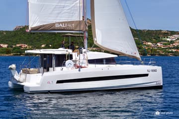 Catamaran Alba charter rental in Italy | Yacht4Less