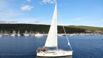 Sailboat Perla available for yacht charter in Croatia | Yacht4Less