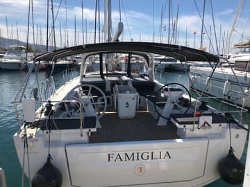 Sailboat Famiglia available for yacht charter in Greece | Yacht4Less
