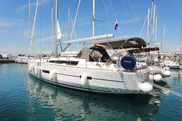 Sailboat SunnyLife charter rental in Croatia | Yacht4Less
