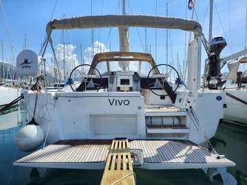 Sailboat Vivo charter rental in Croatia | Yacht4Less
