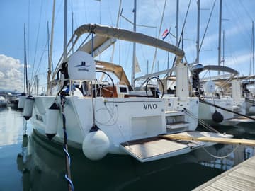 Sailboat Vivo available for yacht charter in Croatia | Yacht4Less