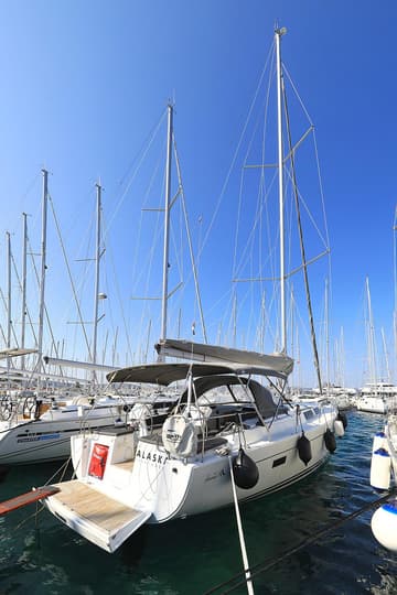 Best Price for a Sailboat Alaska rental in Croatia | Yacht4Less