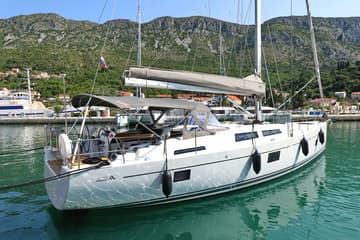 Best Price for a Sailboat Uptown Girl rental in Croatia | Yacht4Less