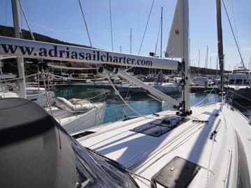 Sailboat Ile available for yacht charter in Croatia | Yacht4Less