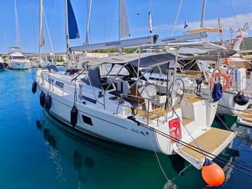 Best Price for a Sailboat Aura II rental in Croatia | Yacht4Less