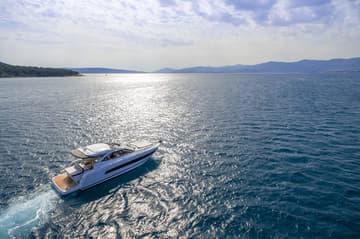 Best Price for a Motorboat Chromia rental in Croatia | Yacht4Less