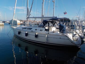 Sailboat Bonaca available for yacht charter in Slovenia | Yacht4Less