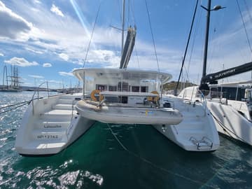 Catamaran Lalouche charter rental in Greece | Yacht4Less