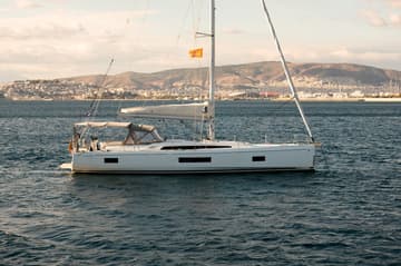Best Price for a Sailboat Viennastar rental in Greece | Yacht4Less