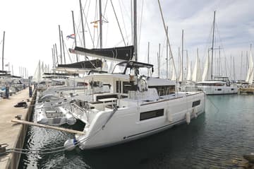Catamaran Blue Angel available for yacht charter in Croatia | Yacht4Less