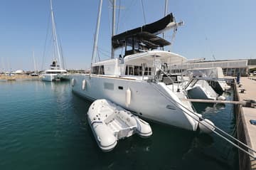 Catamaran Hot Stuff available for yacht charter in Croatia | Yacht4Less