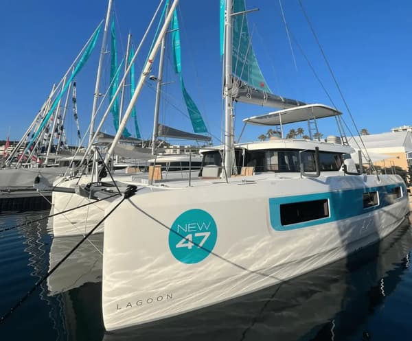 lagoon 47 review